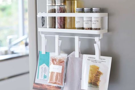 This 2-in-1 Magnetic Organizer Is the Ultimate Solution for Tiny Kitchens https://bit.ly/3lyYGHZ #splendidum.com #rtplease Magnetic Organizer, Kitchen Storage Space, Magnetic Spice, West Elm Kids, Spice Bottles, Email Branding, Spice Organization, Simple Aesthetic, Tiny Kitchen