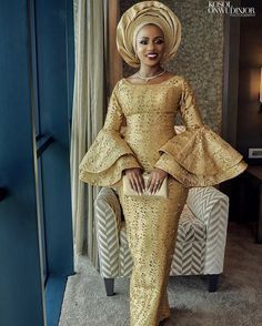 2021 Remarkable Aso-Oke Outfit: Inspiration Outfit. - Ladeey Aso Ebi Styles Lace, Nigerian Wedding Dresses Traditional, Nigerian Lace Dress, Aso Ebi Lace Styles, Styles Ankara, Nigerian Wedding Dress, Nigerian Dress, Nigerian Lace Styles, African Wedding Attire