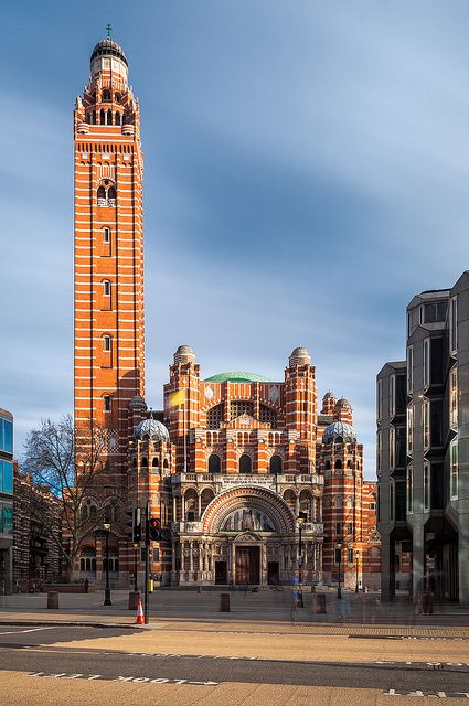 The Westminster Cathedral towers over the surrounding buildings near Victoria station in London English Cathedrals, Global Architecture, Westminster Cathedral, London Cathedral, English Architecture, Travel England, Victoria Station, Beautiful Churches, Cathedral Church