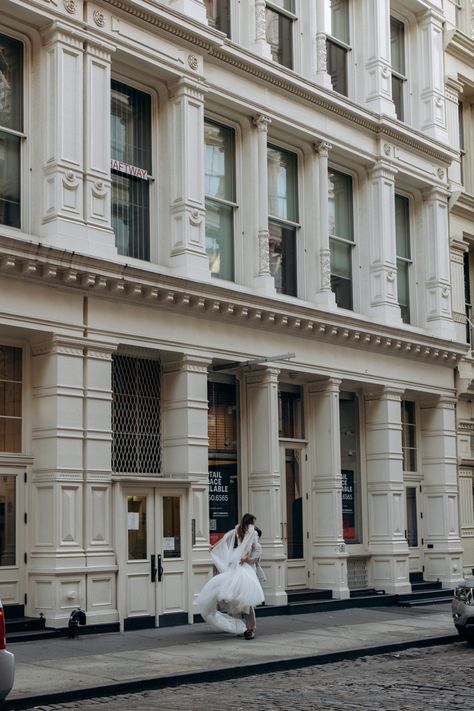 Soho Nyc Photoshoot, City Wedding Aesthetic, Urban Bridal Shoot, City Bridal Shoot, Rooftop Bridal Shoot, Downtown Bridal Shoot, New York City Wedding Photos, Nyc Photoshoot, New York Bride