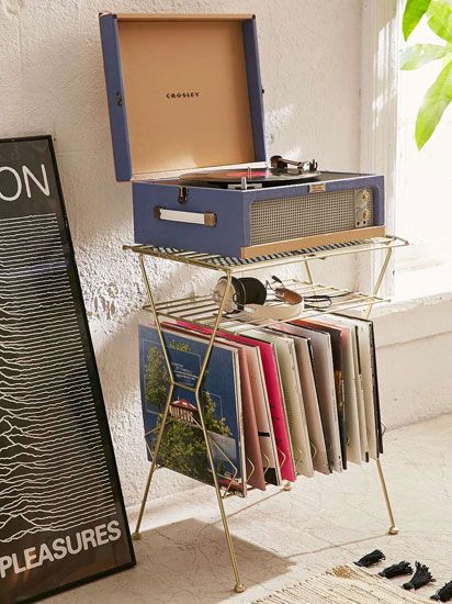 Vintage-style vinyl storage racks at Urban Outfitters Music Corner, Casa Vintage, Vinyl Record Storage, Vinyl Storage, Record Storage, Rack Design, Record Players, Man Ray, Shabby Chic Style