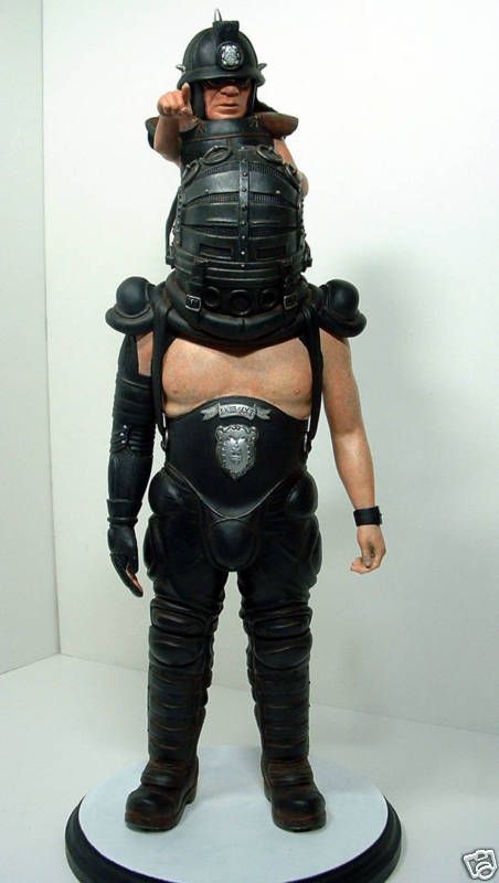 MadMaxModels.com: Master Blaster Figure Master Blaster, Dnd Minis, Lost In Space, Mad Max, Cool Toys, Evolution, Spiderman, Leather Pants, Toys