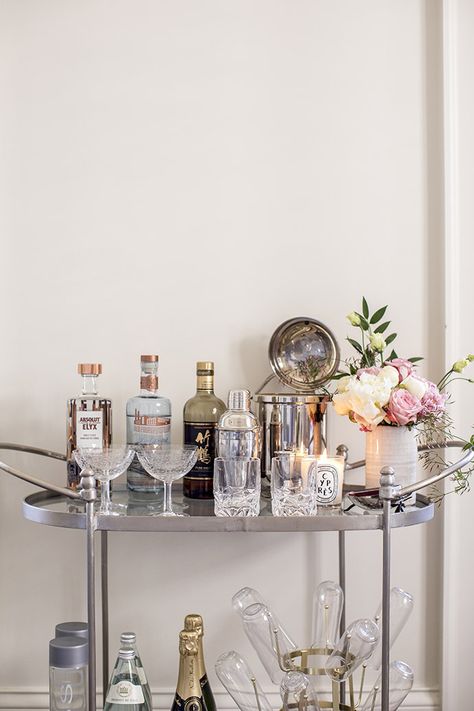 Silver Bar Cart Styling, Elegant Home Bar, Silver Bar Cart, Bright House, Diy Bar Cart, Home Bar Areas, Bar Refrigerator, Gold Bar Cart, Perfect Bar