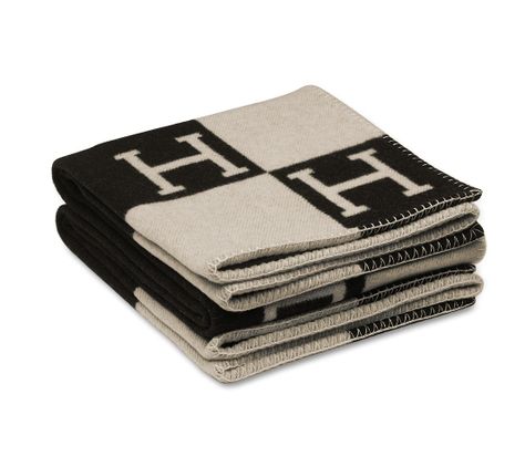 Hermes Blanket, Luxury Throws, Blanket Black, Art Of Living, New Room, Room Inspo, Fashion Lover, Home Textile, Sake