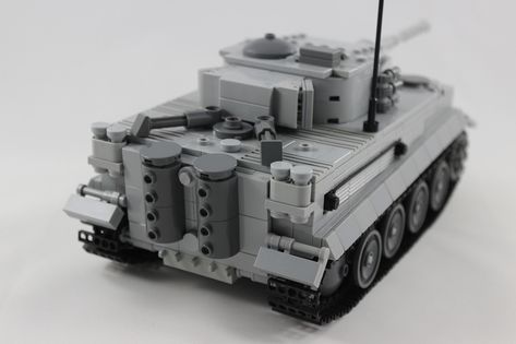 Tiger I Ausf. E | by JJbricks Lego Tank, Lego History, Lego Tanks, Marsha And The Bear, Lego Ww2, Lego Designs, Lego Army, Diy Lego, Lego System