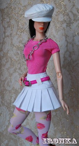 Fashion Collection Inspiration, Pink Magic, Sewing Barbie Clothes, Custom Barbie, Barbie Dolls Diy, Barbie Fashionista Dolls, Barbie Dress Fashion, Barbie Hair, Barbie Clothes Patterns