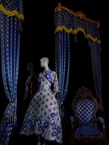 Fashion Gal, Model Looks, Theatre Costumes, Costume Collection, Costume Institute, Vintage Store, Fashion History, Metropolitan Museum Of Art, Metropolitan Museum