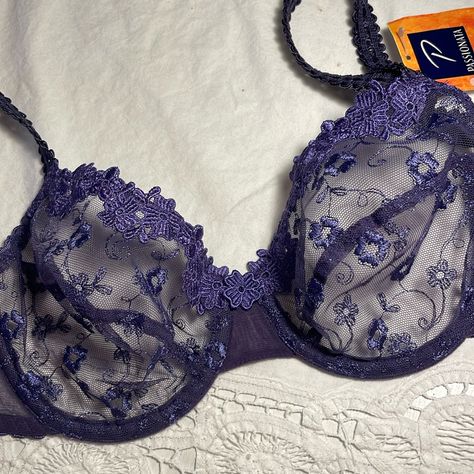 Nwt Purple Lace And Tulle Bra With Purple Flower Applique. Size 34c . Made In France By Passionata . It Is A Brand Designed By Chantelle Lingerie. Underwire With No Padding. The Straps Are Adjustable. Purple Lace Bra, Purple Bra, Aerie Bras, Purple Bras, France Colors, Triangle Bra, Purple Lace, Womens Bras, Victoria Secret Bras