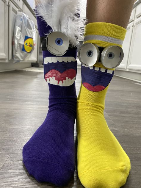 Odd Socks Ideas, Crazy Sock Day Ideas Diy, Crazy Sock Diy, Wacky Tacky Day, Odd Socks Day, Tacky Day, Crazy Socks For Kids, Wacky Socks, Ugly Socks