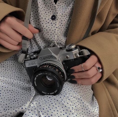 Rachel Amber, Kylie Scott, Film Camera Photography, Tamako Love Story, Cute Camera, Old Cameras, Photography Camera, Vintage Cameras, Film Aesthetic