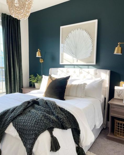 Dark Turquoise Room, Dark Turquoise Paint, Bm Salamander, Dark Turquoise Bedroom, Dark Teal Bedroom, Turquoise Room, Bedroom Turquoise, Room Decor Dark, Teal Bedroom