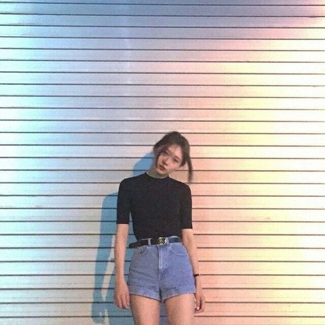 Summer Outfit Look 80s, Mode Ulzzang, Mode Hippie, Shorts Outfit, New Rock, Instagram Outfits, 가을 패션, Fashion Mode, Korean Outfits