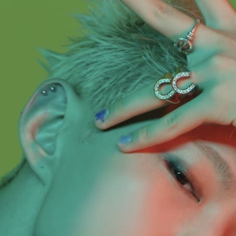 Hoshi Seventeen Piercing, Hoshi Double Helix Piercing, Hoshi Ear Piercing, Hoshi Piercing, Hoshi Core, Hoshi Vogue, Seventeen Details, Fml Seventeen, Seventeen Fml