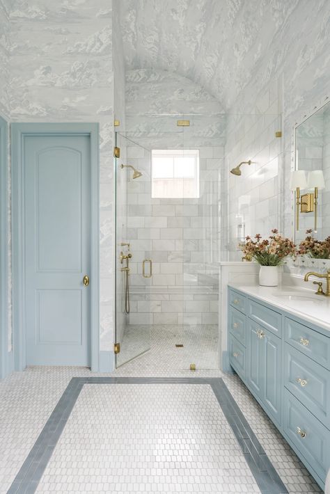 Portfolio | Lost Creek Styling | Audrey Scheck Design Small Apartment Therapy, Shower Floor Tile, Dream Beach, Trendy Bathroom, Tile Flooring, Marble Bathroom, Bathroom Renos, Décor Diy, House Bathroom