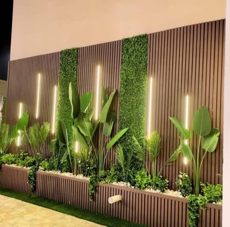 Balcony Wall Design, Green Wall Design, Terrace Garden Design, Terrace Decor, Minimalist Bedroom Design, Terrace Design, Interior Wall Design, Balcony Design, Restaurant Interior Design