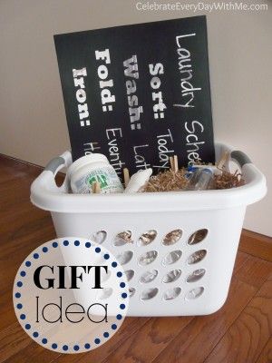 I love this laundry theme gift idea--for a wedding maybe? Hommade Gifts, Auction Gift Basket Ideas, Diy Detergent, Homemade Laundry Detergent Recipes, Theme Baskets, Laundry Gifts, Homemade Laundry, Themed Gift Baskets, Diy Gift Baskets