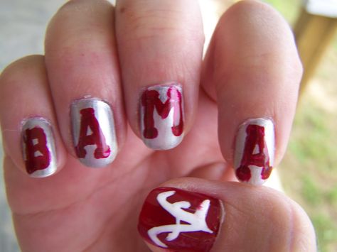 NailArt - Southern Style: Roll Tide Roll University Of Alabama Nails, Alabama Nail Designs, Roll Tide Nail Designs, Alabama Nail Art, Alabama Tattoos Roll Tide, Alabama Nails, Football Nail Designs, State Of Alabama, Football Nails