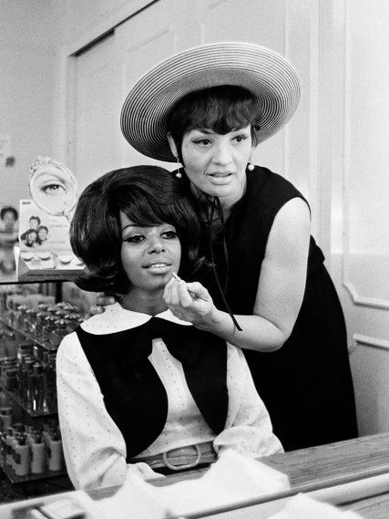 Black Supermodels, Jackie Collins, Jonathan Ross, Joan Collins, Charm School, English Actresses, American Beauty, Civil Rights, Model Agency