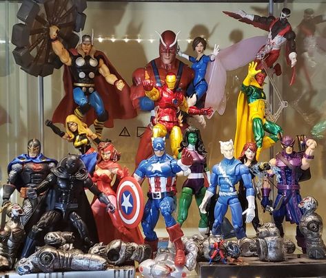 Marvel Legends Display, Comic Book Rooms, Toy Collection Display, Spiderman Action Figure, Marvel Legends Action Figures, Wwe Action Figures, Ben 10 Alien Force, Funko Pop Toys, Marvel Figure