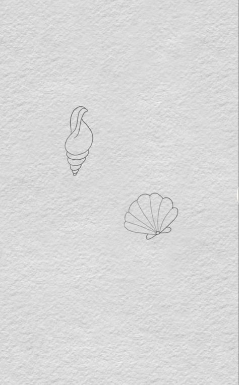 Sea Shell Minimalist Tattoo, Shell Flash Tattoo, Seashell Tiny Tattoo, California Tatoos Ideas, Shell Tiny Tattoo, Line Sea Tattoo, Simple Sea Shell Tattoo, Small Shell Tattoos For Women, Small Seashell Tattoo Simple