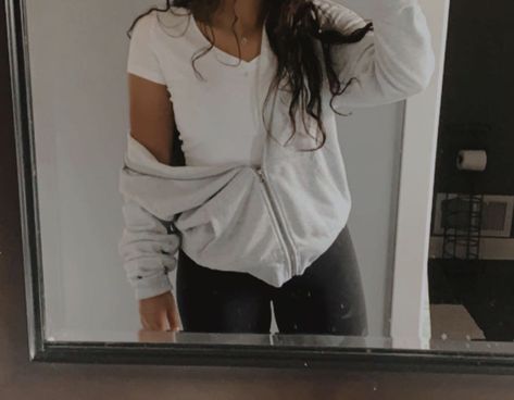 Black Leggings And Grey Zip Up, Style Grey Zip Up Hoodie, Grey Hoodie And Leggings Outfit, Outfits With White Zip Up Hoodie, Grey Zip Up Hoodie Outfit Leggings, Zip Up Hoodie Outfit Leggings, Leggings And Zip Up Hoodie Outfit, Cream Zip Up Hoodie Outfit, White Zip Up Outfit