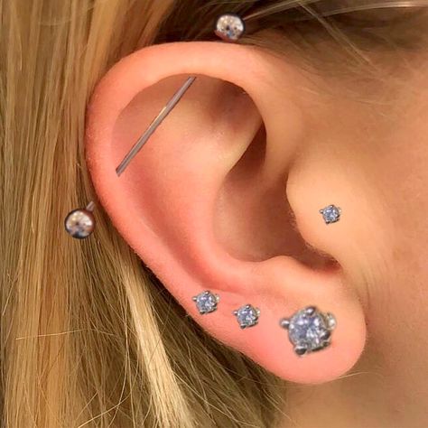 3 Ear Piercings, Ear Piercings Chart, Piercing Chart, Double Ear Piercings, Ear Lobe Piercings, Lobe Piercings, Diy Easter Gifts, Cool Ear Piercings, Facial Piercings