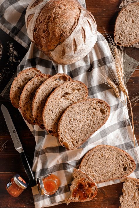 Bread Aesthetic, Photo Food, Bread Serving, Fish Wallpaper, Beautiful Photoshoot, Bread Basket, La Source, Sourdough Bread, Food Inspiration