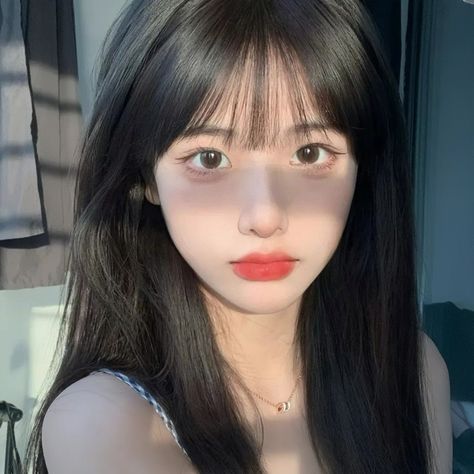 Korean Long Hair, Pretty Hair Cuts, Cute Bangs, Asian Makeup Looks, Korean Haircut, Party Wig, Hair Inspiration Short, White Woman, Japanese Hairstyle