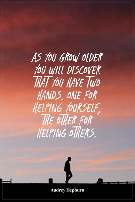 Audrey Hepburn’s quote about help, kindness. As you grow older you… Growing Older Quotes, Older Quotes, Quitting Quotes, The Power Of Vulnerability, Audrey Hepburn Quotes, Yourself Quotes, Growing Older, Before I Sleep, Heart Warming Quotes