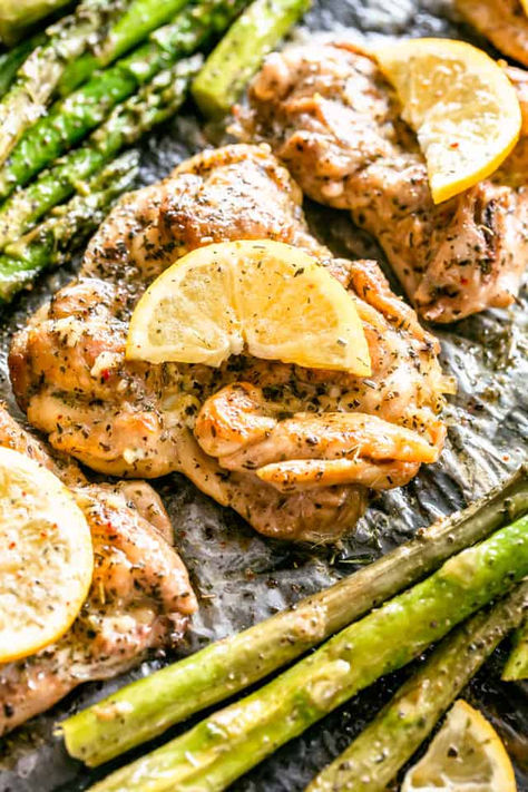 Lemon Garlic Butter Chicken Thighs, Garlic Butter Chicken Thighs, Baked Lemon Garlic Chicken, Lemon Garlic Butter Chicken, Keto Sausage Recipe, Lemon Garlic Chicken Thighs, Asparagus Chicken, Lemon Chicken With Asparagus, Chicken Garlic