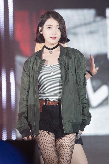 Choker Outfit Casual, Outfit Ideas Korean Casual, Teen Fashion Outfits Summer, Kpop Female Idols, Choker Outfit, Outfit Ideas Korean, Female Idols, Winter Ideas, Neck Choker