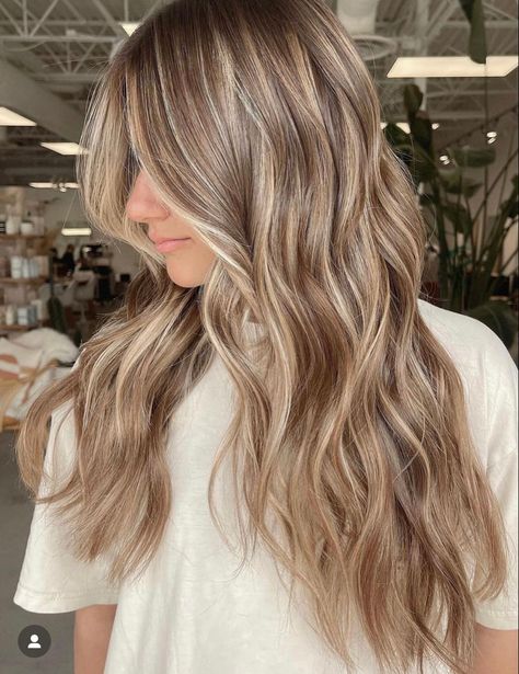 Natural Look Balayage, Layered Hair With Highlights, Blonde Highlights On Brunette Hair, Dirty Blonde Hair With Highlights, Light Brunette Hair, Rambut Brunette, Summer Blonde Hair, Real Hair Extensions, Brown Hair Inspo