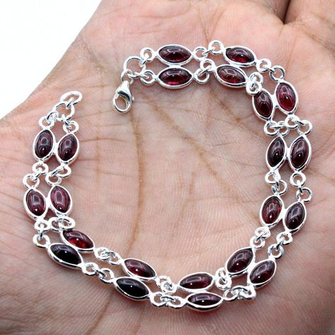 Silver Necklace Outfit, Bracelets Design, Garnet Bracelet, Stylish Bracelet, Sterling Silver Jewelry Handmade, Garnet Jewelry, Silver Jewels, Unique Bracelets, Statement Bracelet