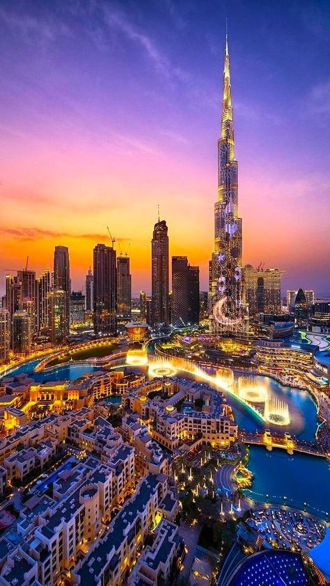 Burj Khalifa Wallpaper, Luxurious Architecture, Pink Terracotta, Travel Dubai, Dubai Aesthetic, Wallpaper Iphone Wallpaper, Pink City, Dubai City, Green City