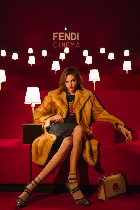 Juju Ivanyuk | Fendi Fashion Editorial | ELLE Japan Mode Coachella, Theatre Fashion, Elle Japan, Theatre Photography, Spring Runway, Fendi Fashion, Fur Fashion, Runway Collection, 인물 사진