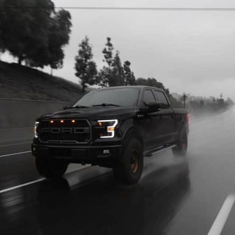 Ford Raptor Matte Black, Ford Raptor Aesthetic, Black Truck Aesthetic, Ford Aesthetic, Black Ford Raptor, Ford Raptor Truck, Raptor Ford, Rolls Royce Ghost Black, Ford Raptor F150