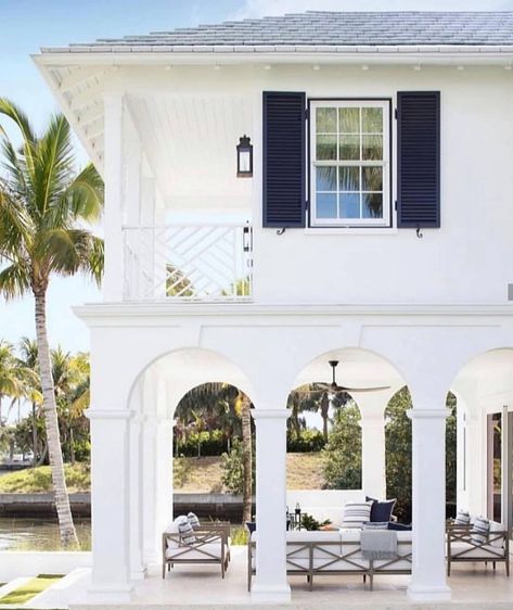 Trade Winds Design’s Instagram profile post: “Inspiration architecture for the start of a new week. Via @canalsideint #tradewinds #britishcolonialstyle #floridahomes #floridastyle…” Palm Beach Exterior Design, Palm Beach Bungalow, Palm Beach Architecture, British Colonial Exterior, Dubai Townhouse, Grandpa House, Regency Architecture, Shutter Ideas, Beach Architecture