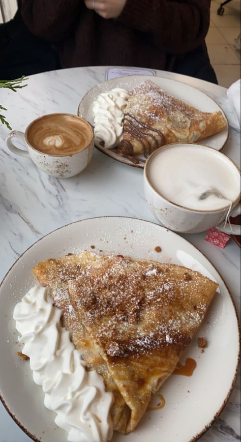 French nutella crepes #french #crepe #toronto #food #sweet French Girl Lifestyle, Crepe Cafe, Cozy Bakery, French Pastries Recipes, French Toast Pancakes, European Winter, Nutella Crepes, Pastries Recipes, Breakfast Cafe