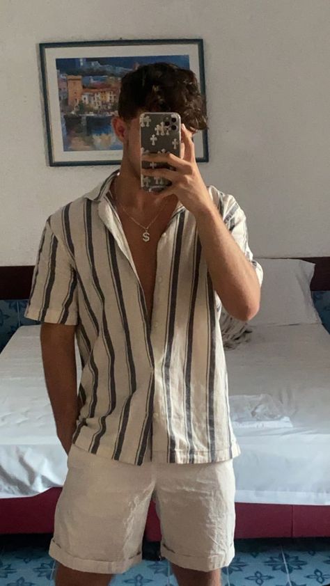 outfit ideas Beach Shirt Ideas For Men, Cruise Outfit Ideas Men, Men’s Aesthetic Beach, Beach Outfit Guys, Mens Trendy Outfits Summer 2024, Summer Man Outfits, Male Outfit Ideas Summer, Beach Guy Outfits, Summer Guy Aesthetic