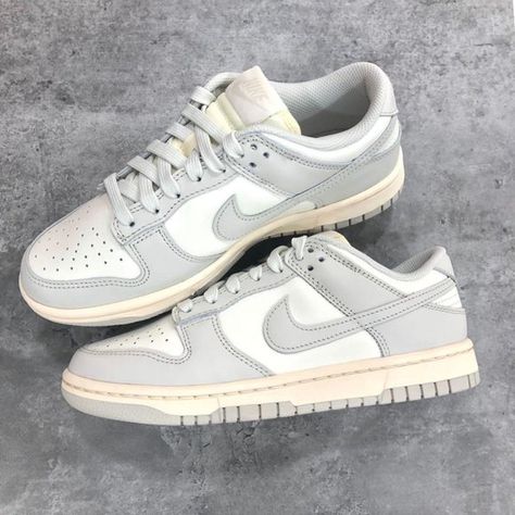 Nike Dunk Low Light Bone, New Nike Dunk Low Light Bone, Dunk Low Light Bone, Nike Light, Nike Dunk Low, Stylish Sneakers, Low Light, Dunk Low, Low Lights, Nike Dunk