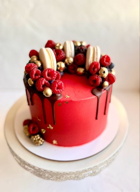 Birthday Cake Red And Black, Red Cake, Graduation Cake, Cakes For Men, Graduation Cakes, Red Fruit, Cake Designs, Birthday Cards, Birthday Cake