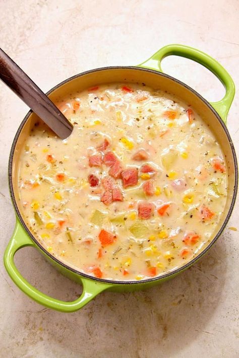 Ham Chowder Recipe, Corn Chowder With Ham, Potato And Corn Chowder, Ham Potatoes, Chicken Soup Slow Cooker, Easy Corn Chowder, Ham Chowder, Potatoes And Corn, Bacon Corn Chowder