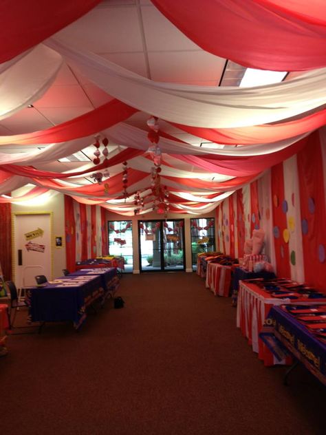 Our children were welcomed to the Big Top of the Everywhere Fun Fair Opening Day at St. Mary's Episcopal Church, Stuart, FL www.stmarys-stuart.org Circus Curtain Backdrop, Big Top Decorations, Circus Cubicle, Circus Entrance Decoration, Carnival Themed Corporate Event, Fun Fair Themed Party, Circus Big Top, School Fun Fair Ideas, Circus School Theme