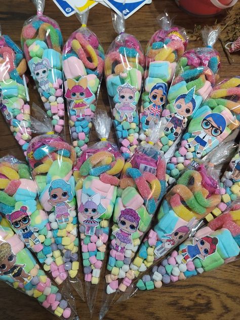 Lol Candy Bags, Lol Goody Bag Ideas, Lol Treats Ideas, Sweet 16 Party Food Ideas Meals, Lol Birthday Decorations, Lol Surprise Birthday Party Ideas Food, Lol Birthday Theme, Lol Birthday Party Ideas Decorations, Lol Party Favors