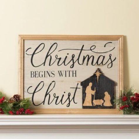 Religious Christmas Decorations, Christmas Wall Decor Ideas, Jesus Christmas Decorations, Nativity Tree, Christian Christmas Decorations, Church Christmas Decorations, Catholic Christmas, Christ Centered Christmas, Catholic Decor