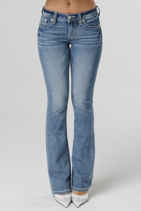 Shop Bootcut Jeans for women at Miss Me. Find versatile bootcut denim styles in black, white, slim, stretch, ripped, distressed - and much much more! Enjoy Free Continental US Shipping on orders $200+ Bootcut Low Rise Jeans, Flared Jeans Aesthetic, Bootcut Jeans Country, Stockholm Style Clothes, Women’s Jeans, Low Rose Jeans, Low Rise Jeans Outfit 2000s, Low Waist Bootcut Jeans, Bootcut Jeans For Women