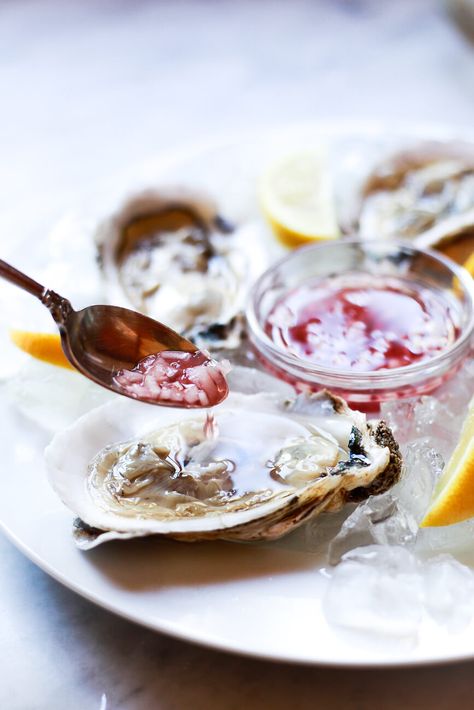 How To Eat Oysters, Mignonette Recipe, Mignonette Sauce, Eating Oysters, Cooked Oysters, Flavored Vinegars, Caviar Lime, Seasoned Rice Vinegar, Raw Oysters