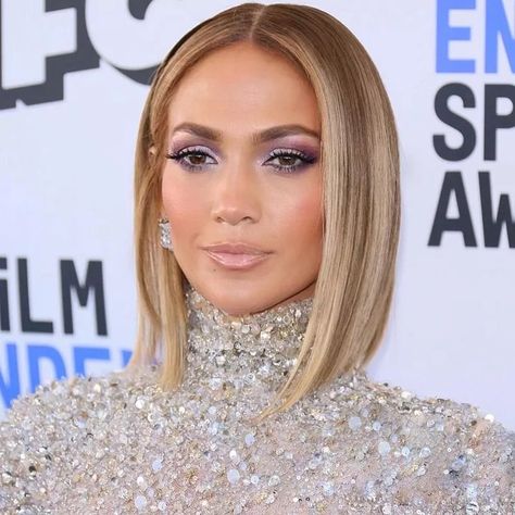 Ombré Short Hair, Jlo Hair, Jennifer Lopez Hair, Bob Haircuts For Fine Hair, Short Ombre Hair, Bob Haircut For Fine Hair, Bob Hairstyles For Fine Hair, Winter Hair Color, Short Hair Color