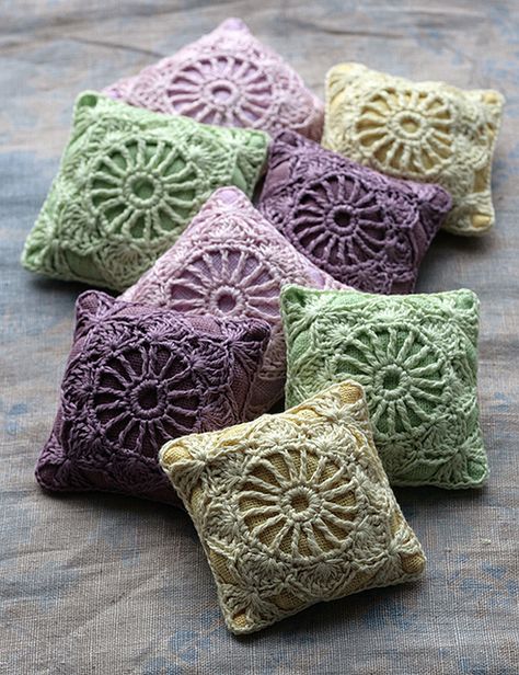 no patterns, but good pictures and cute ideas for crochet and linen sachets, needle books, pincushions, etc. Crocheted Pillows, Crochet Lavender, Needle Books, Crochet Idea, Confection Au Crochet, Crochet Pillows, Needle Holder, Lavender Bags, Crochet Cushions