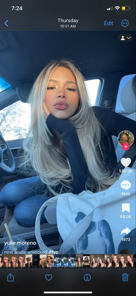 Icy Blonde With Dark Roots, Old Money Blonde Dark Roots, Blonde Full Highlights, Blonde Hair On Dark Skin, Smokey Blonde, Dark Skin Blonde Hair, Blonde With Dark, Winter Blonde, Blonde Hair Inspo